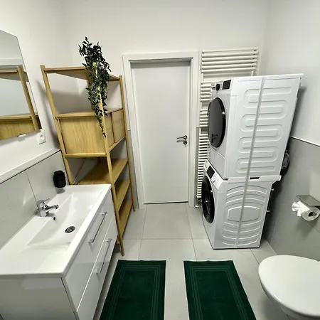 Апартаменти Superhosts Zentrum - Parkplatz - Terrasse - King-bett - Netflix